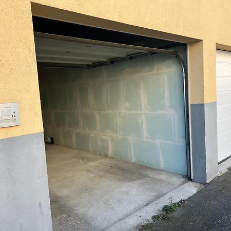 Spacieux Avec Garage Individuel Et Terrasse Apartment