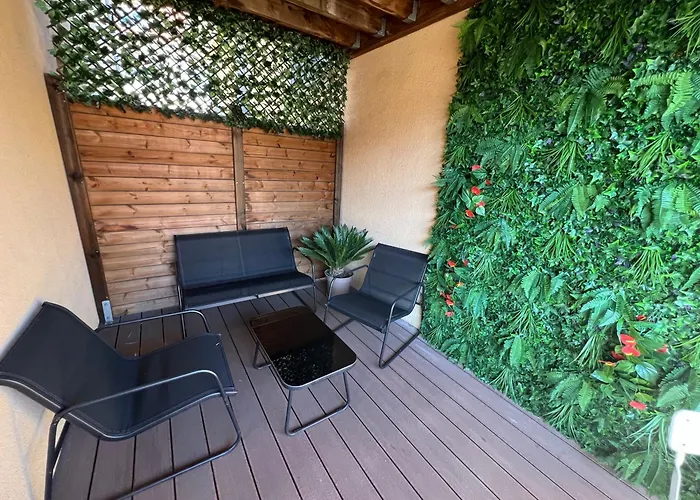 アパート Spacieux Avec Garage Individuel Et Terrasse